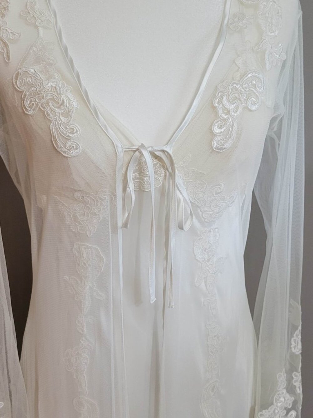 Victoria's Secret Slip Dress & Robe Set - Picture 14 of 16